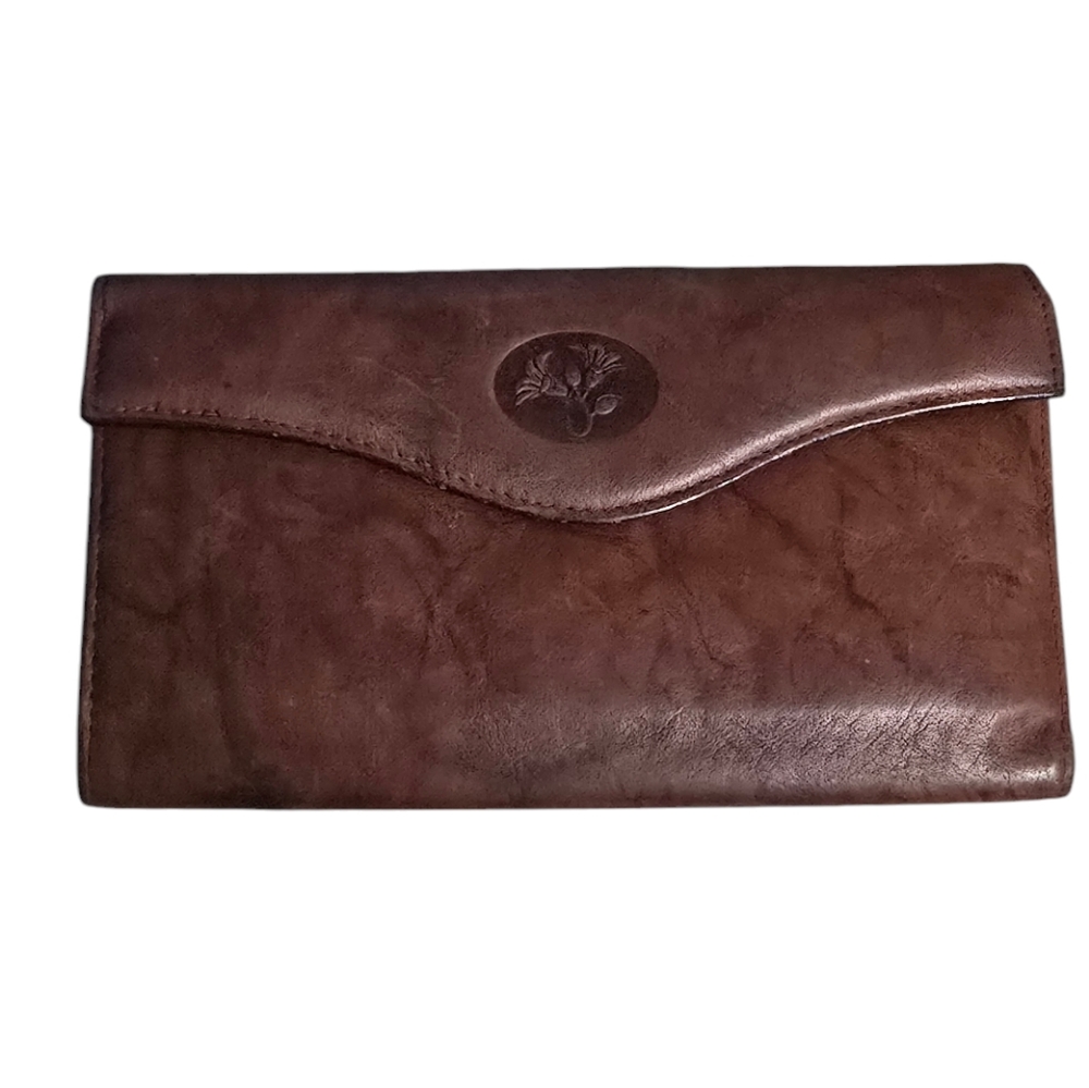 Buxton Top Grain Cowhide Leather Flower Embossed Kisslock Wallet